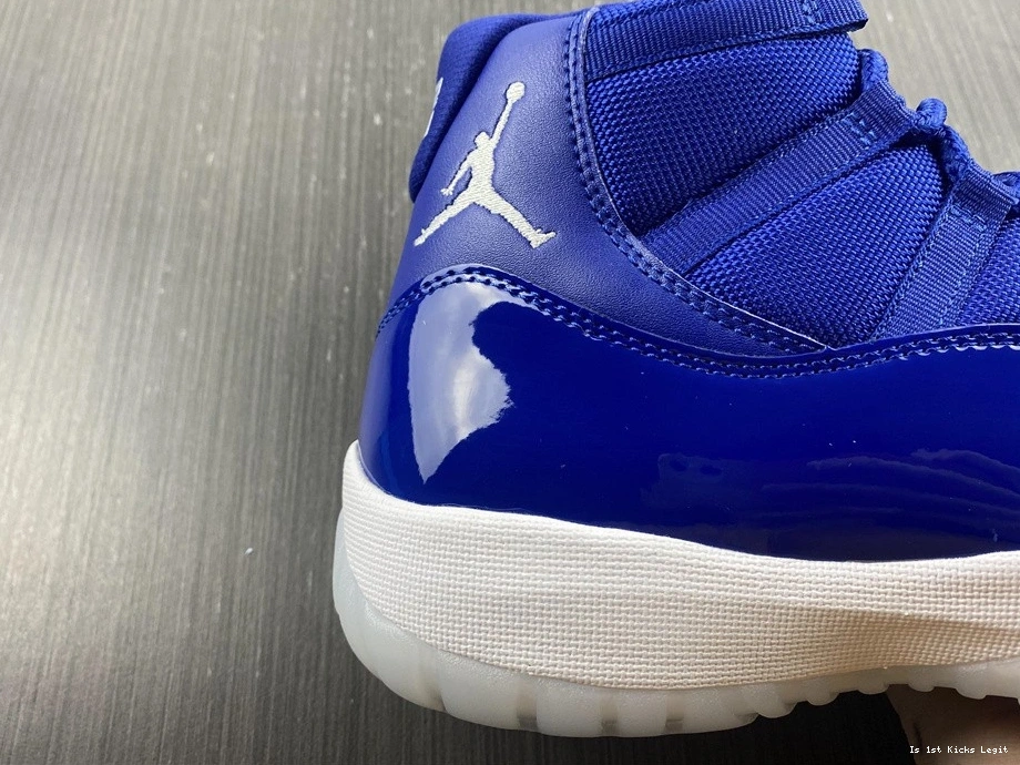 Jordan Blu AT7 Air Navy 11 Retro 0919